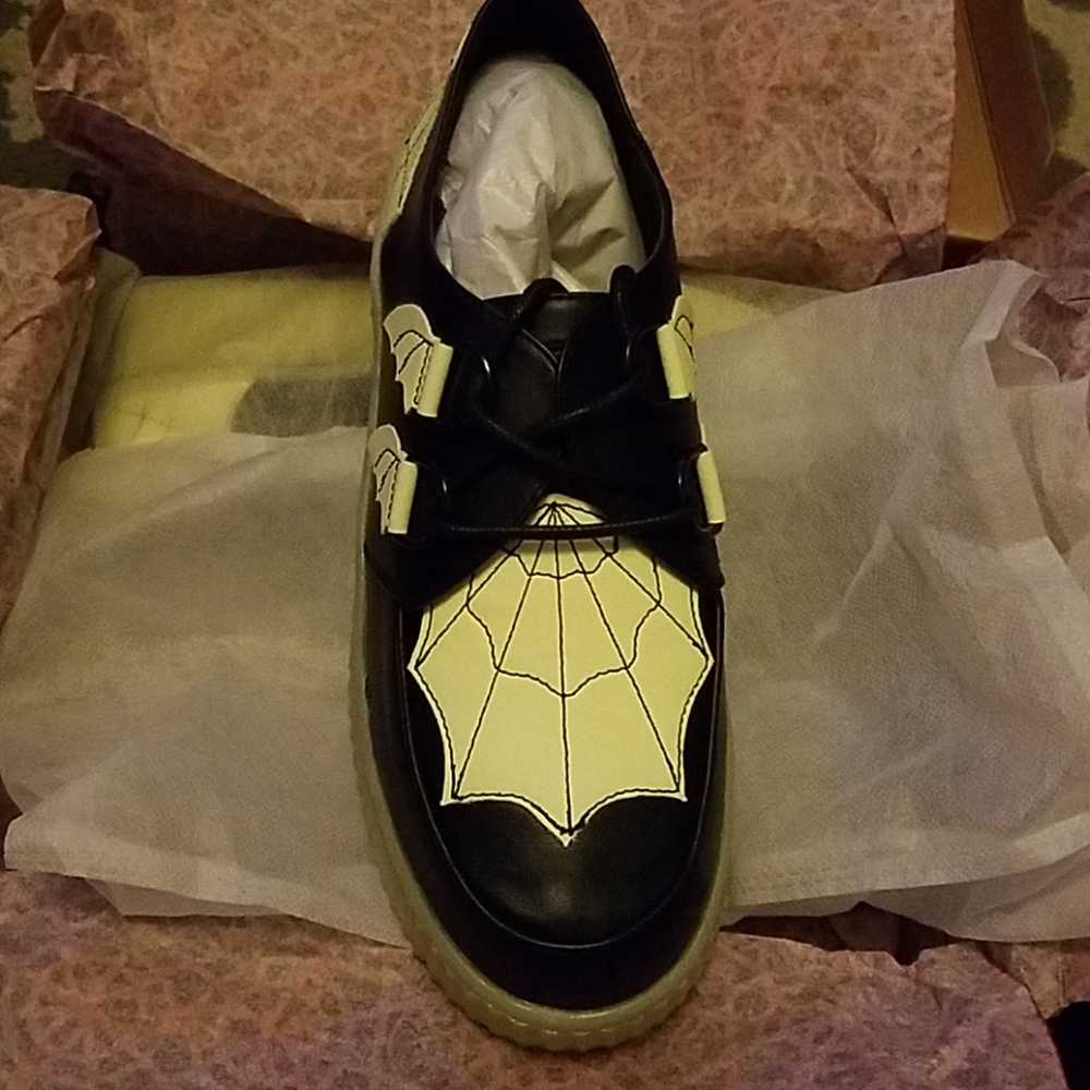 Creepers - Picture 2 of 4